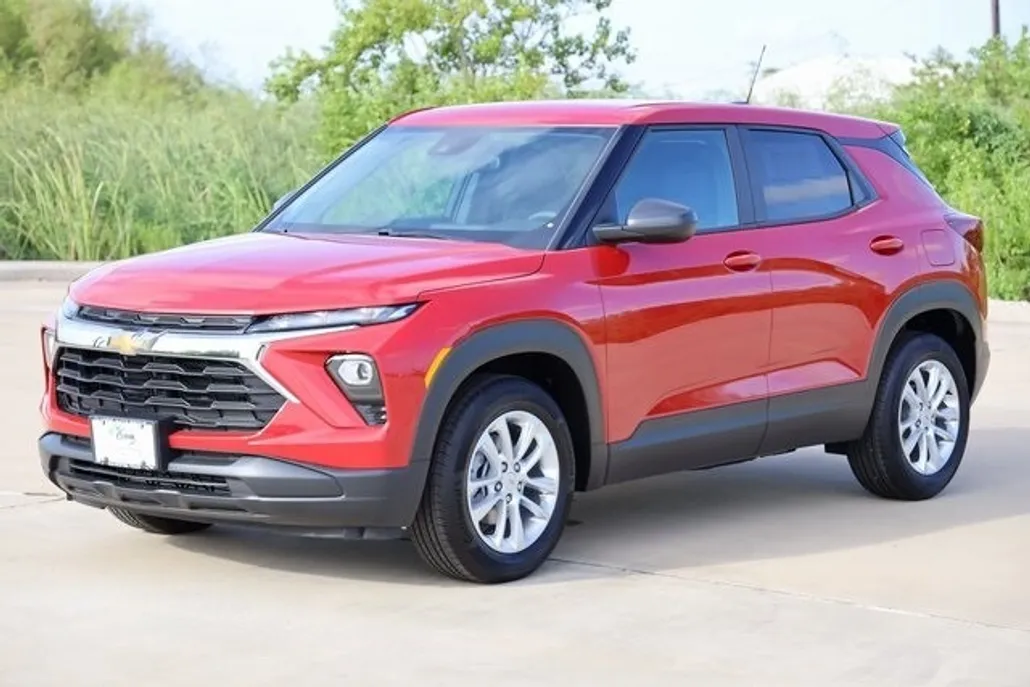 2026 Chevrolet Trailblazer LS photo 1