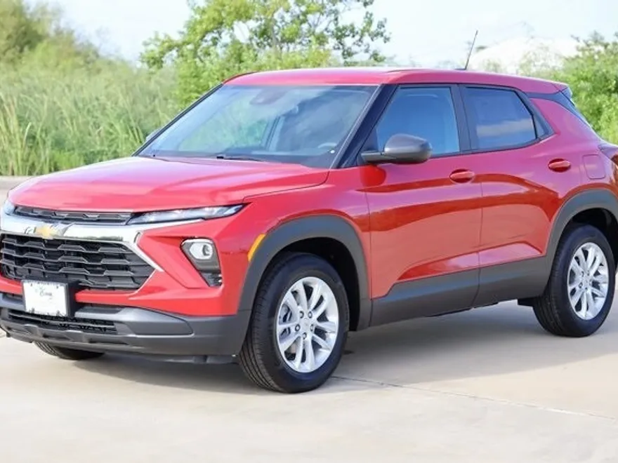 2026 Chevrolet Trailblazer LS photo 1
