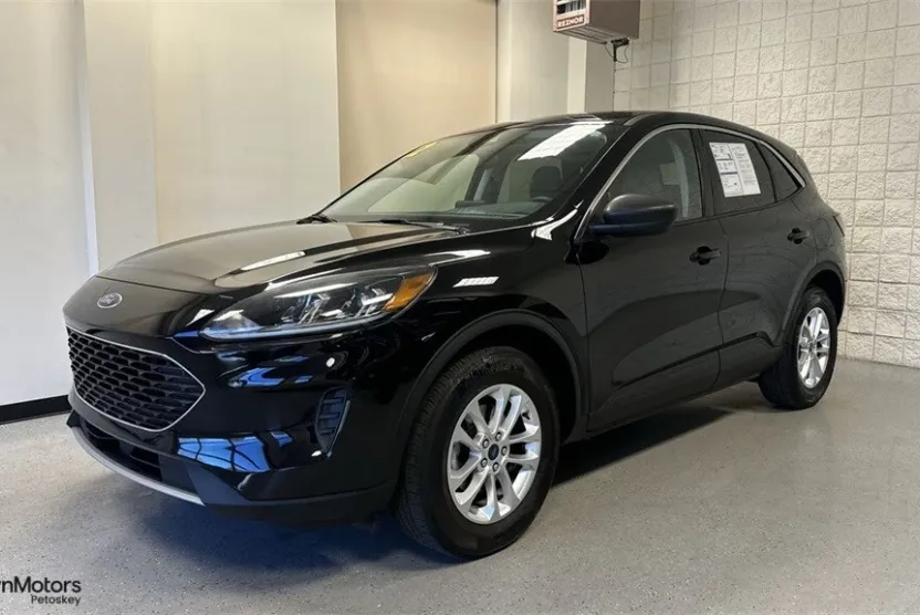2022 Ford Escape SE photo 1