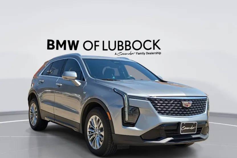 2024 Cadillac XT4 Premium Luxury photo 1