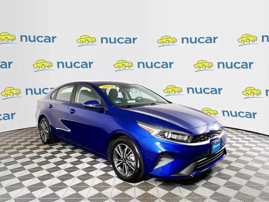 2024 Kia Forte LXS photo 1