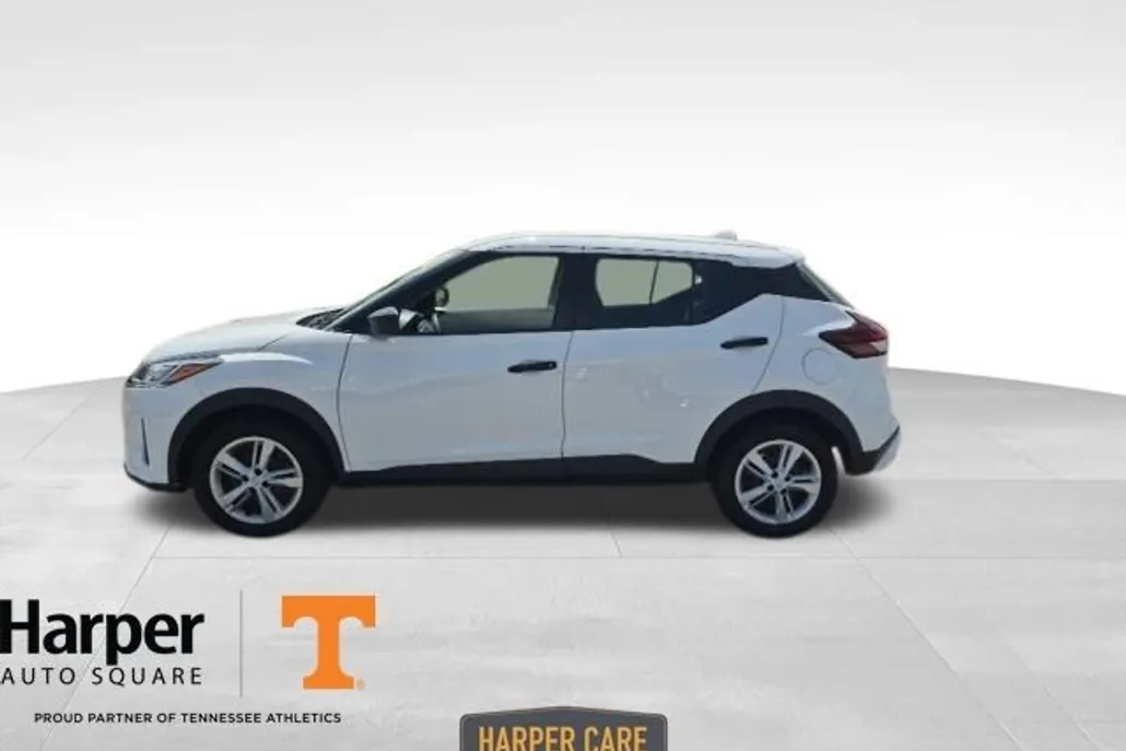 2021 Nissan Kicks S photo 1