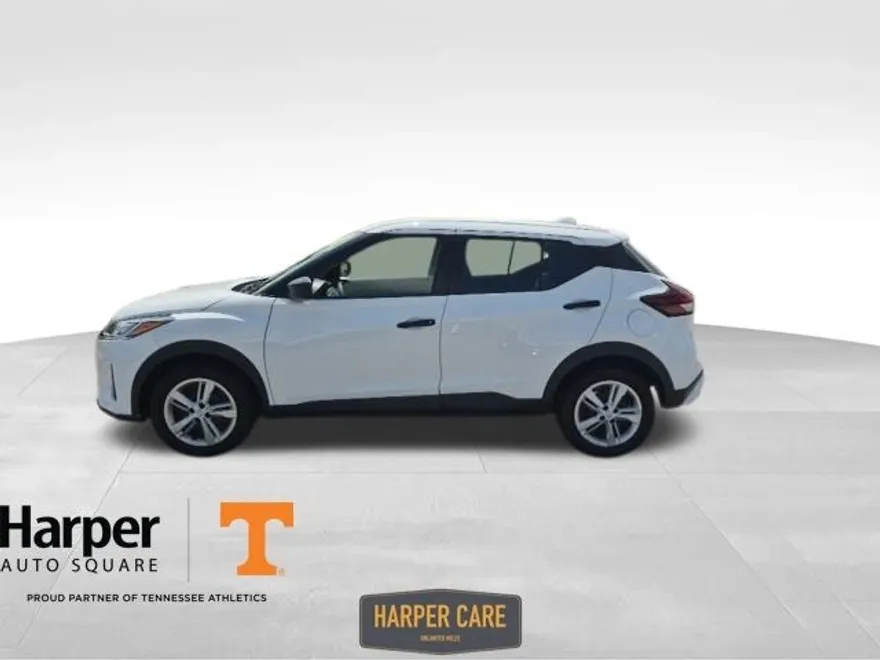 2021 Nissan Kicks S photo 1
