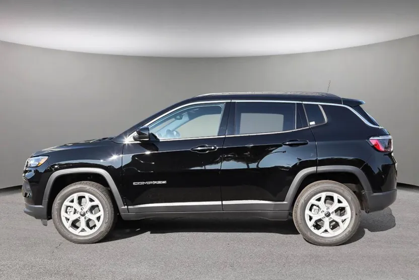 2025 Jeep Compass North Edition photo 1