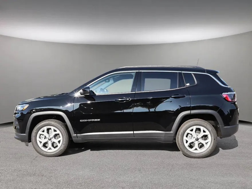 2025 Jeep Compass North Edition photo 1