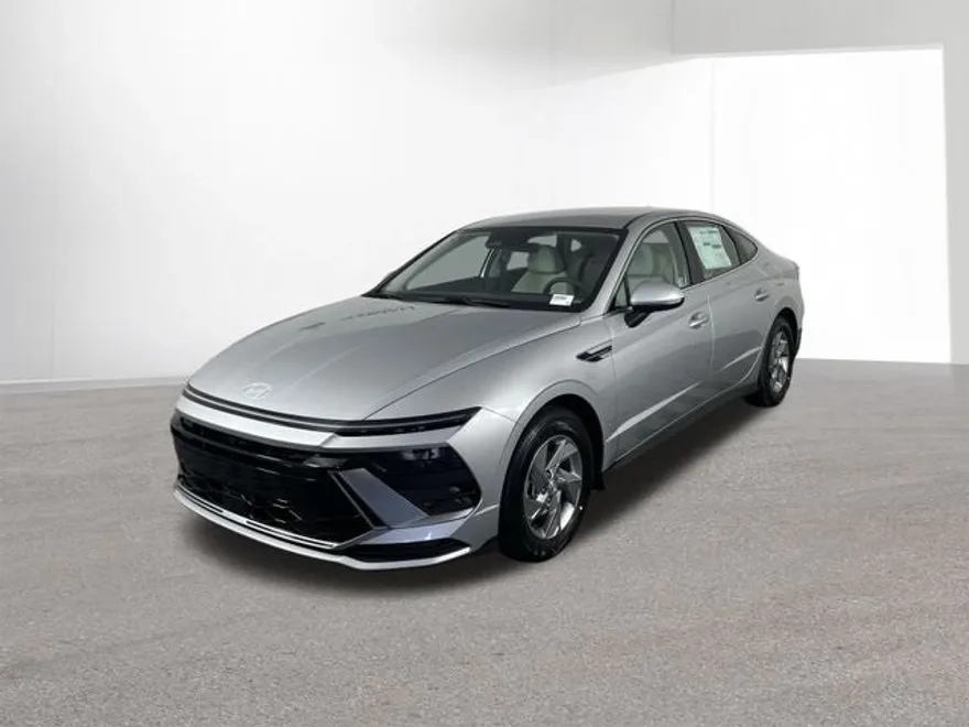2025 Hyundai Sonata SE photo 1