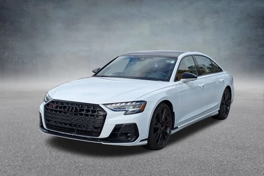 2025 Audi S8 4.0T photo 1