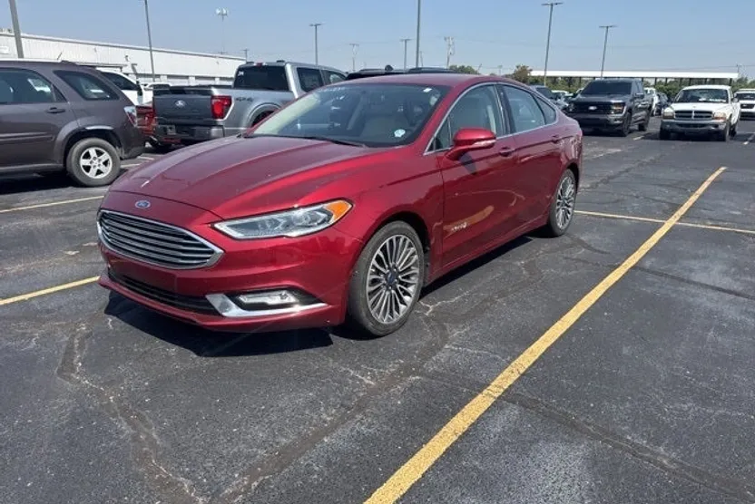 2017 Ford Fusion Hybrid Titanium photo 1