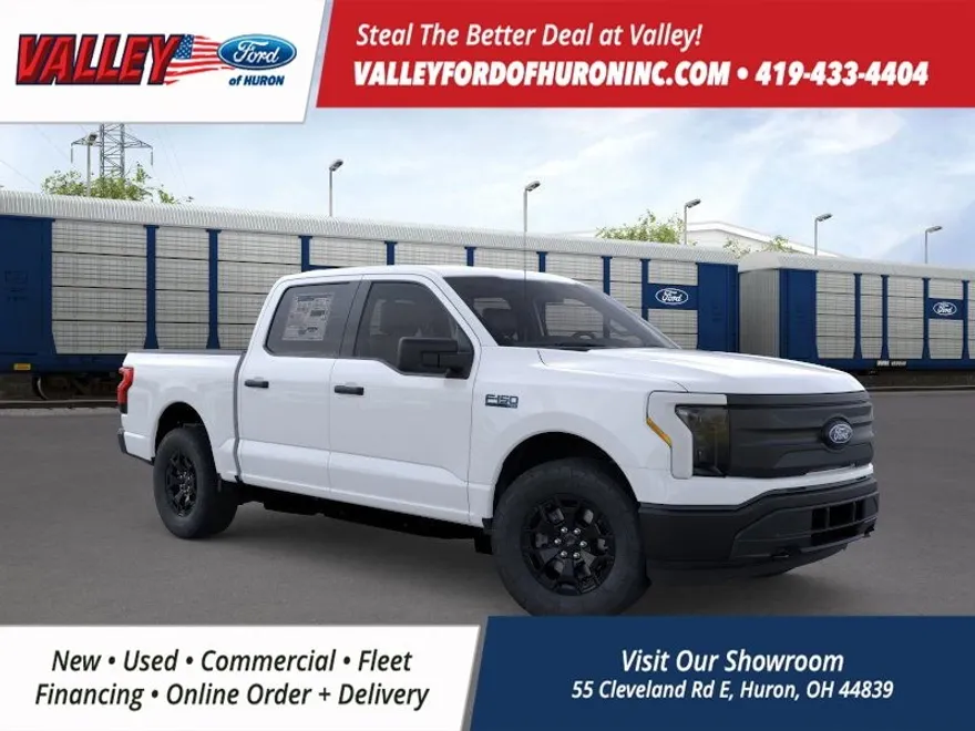 2025 Ford F-150 Lightning photo 1