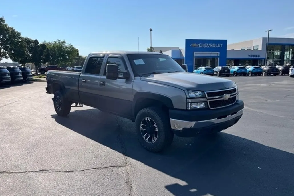 2007 Chevrolet Silverado 2500HD LT1 LT photo 1