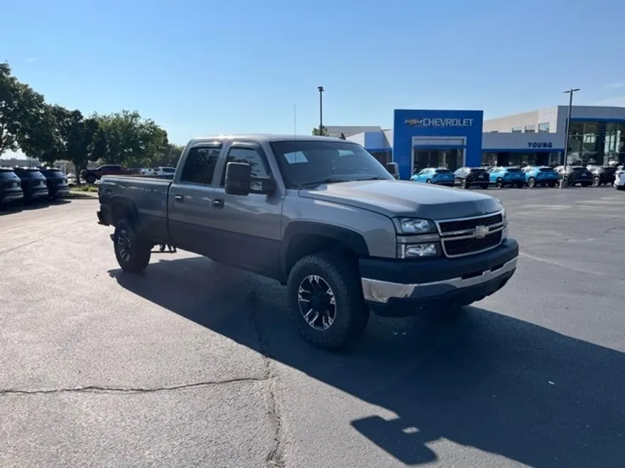 2007 Chevrolet Silverado 2500HD LT1 LT photo 1