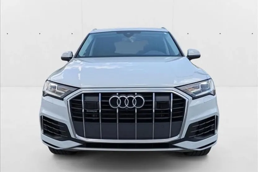 2023 Audi Q7 Premium Plus photo 1