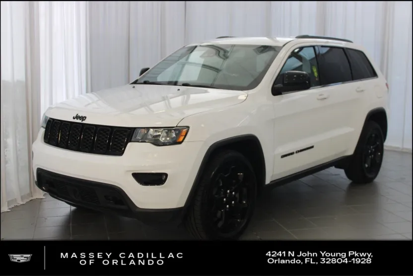 2020 Jeep Grand Cherokee Laredo photo 1