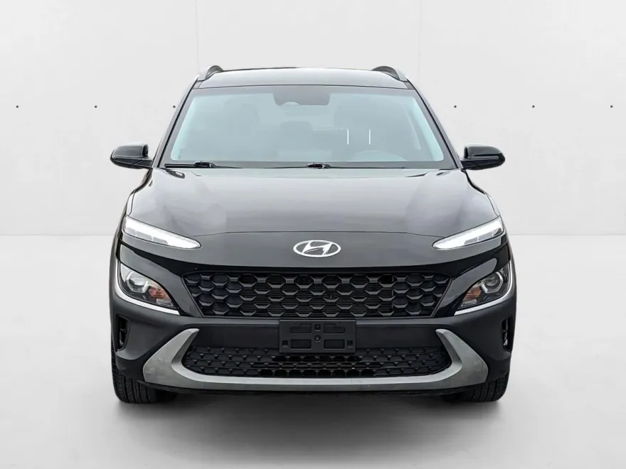 2022 Hyundai Kona SEL photo 1