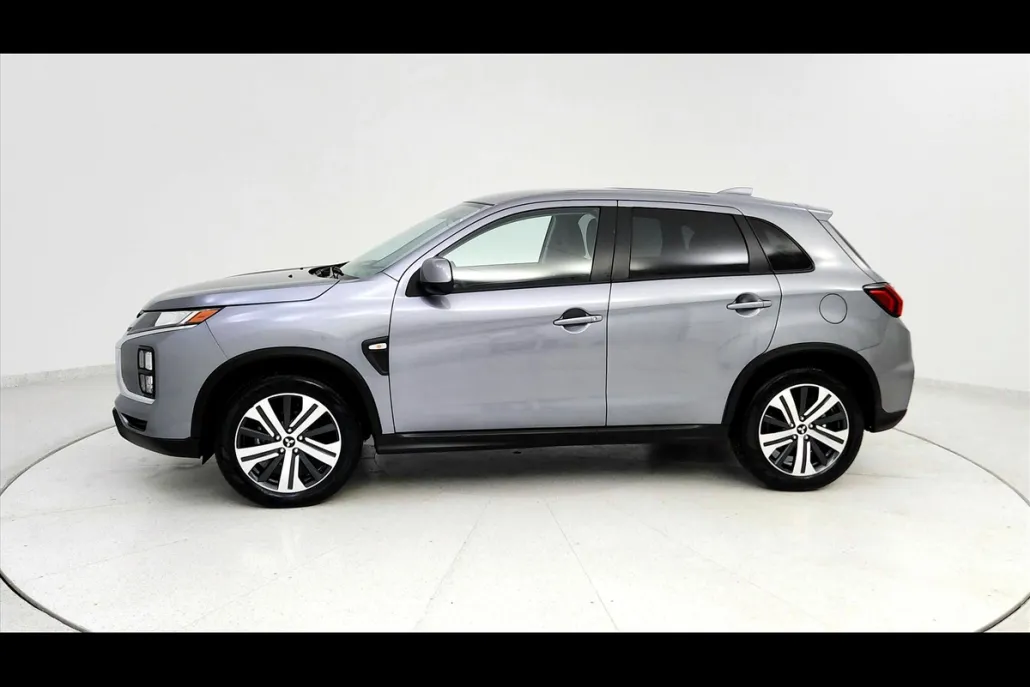 2024 Mitsubishi Outlander Sport ES photo 1