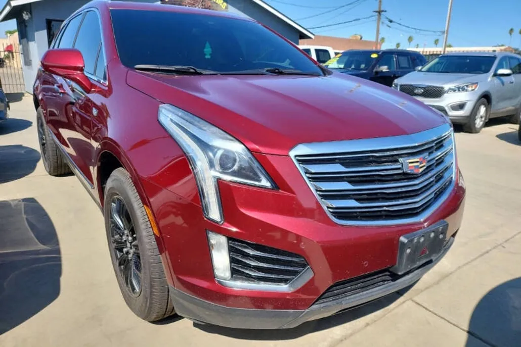 2017 Cadillac XT5 Luxury photo 1