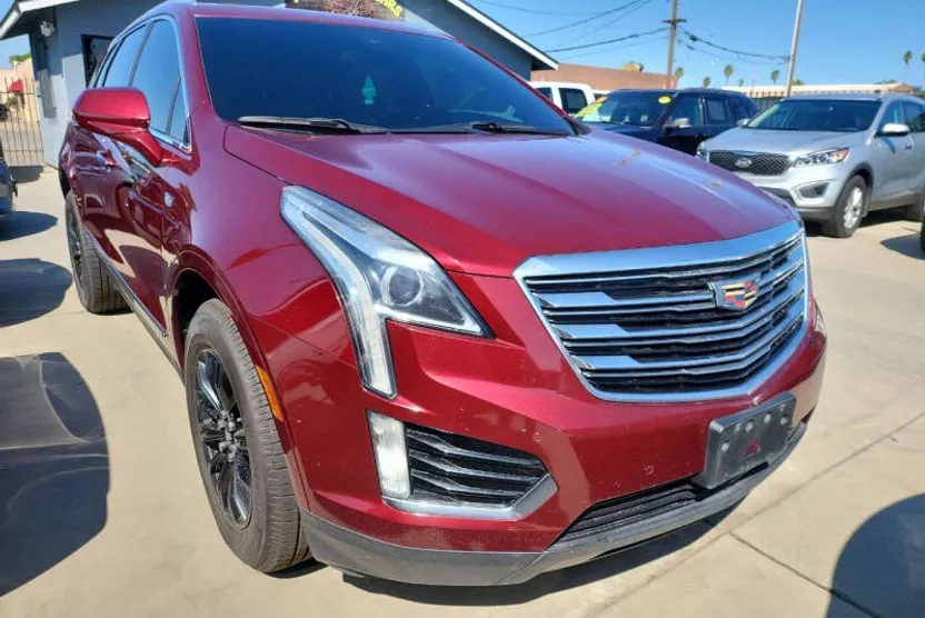 2017 Cadillac XT5 Luxury photo 1
