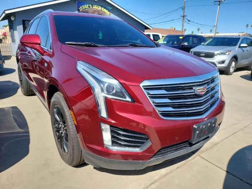 2017 Cadillac XT5 Luxury photo 1