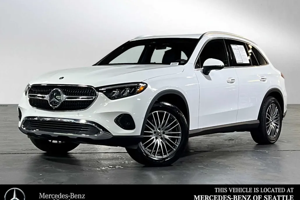 2025 Mercedes Benz GLC 300 photo 1