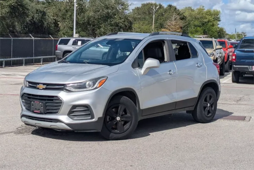 2018 Chevrolet Trax LT photo 1