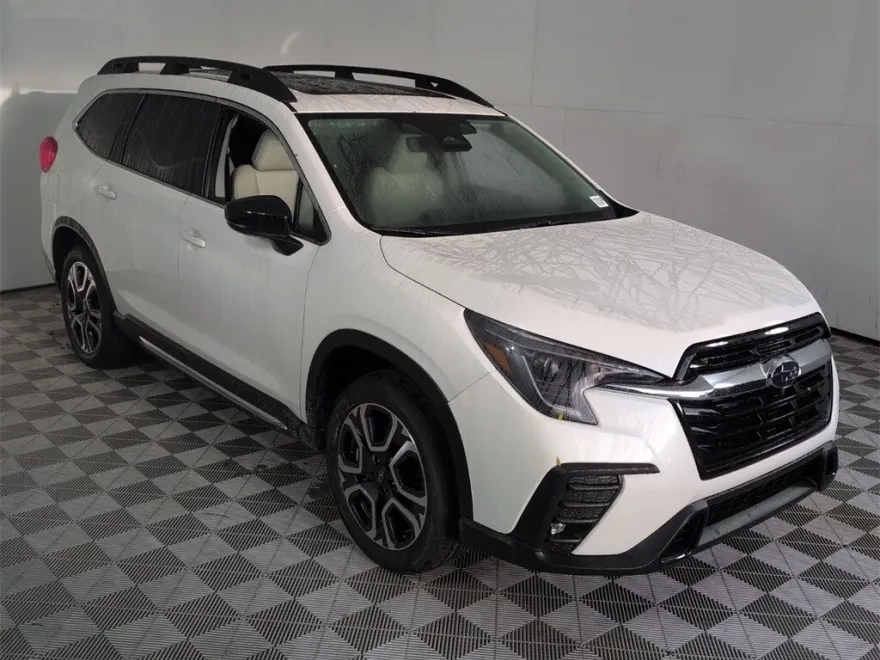 2025 Subaru Ascent Limited photo 1