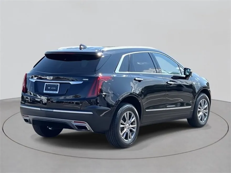 2022 Cadillac XT5 Premium Luxury photo 1