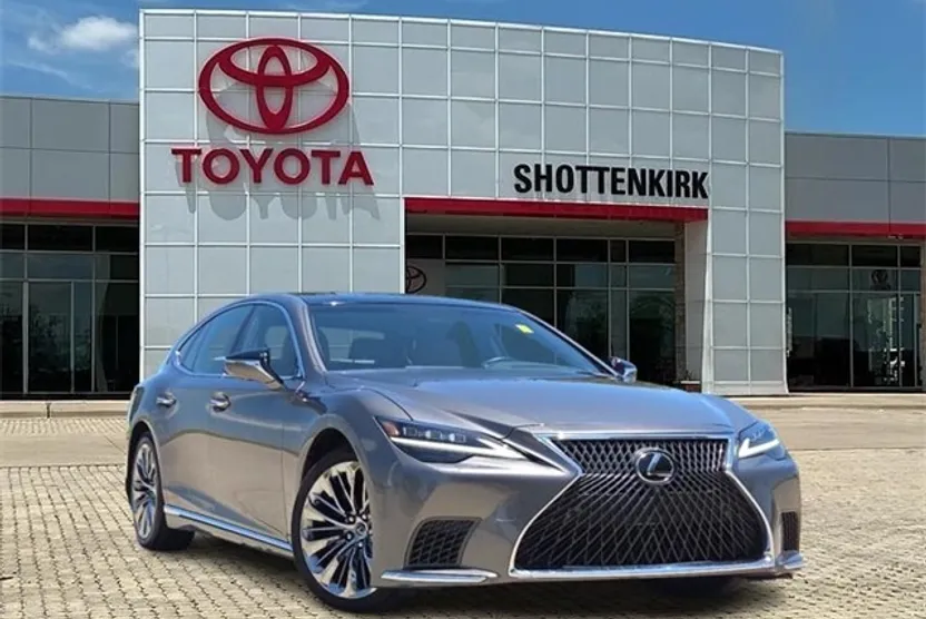 2022 Lexus LS 500 photo 1
