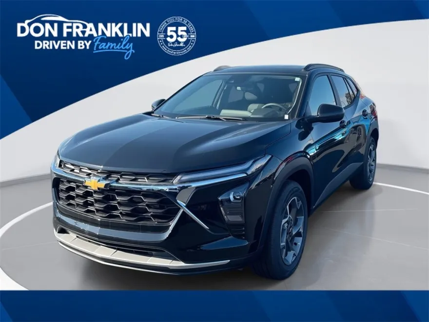 2026 Chevrolet Trax LT photo 1