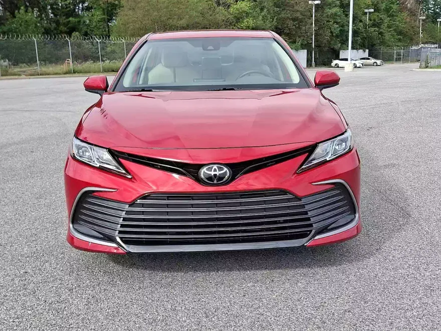 2024 Toyota Camry LE photo 1