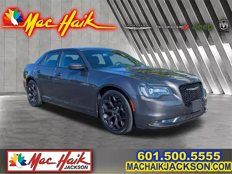 2019 Chrysler 300 S photo 1