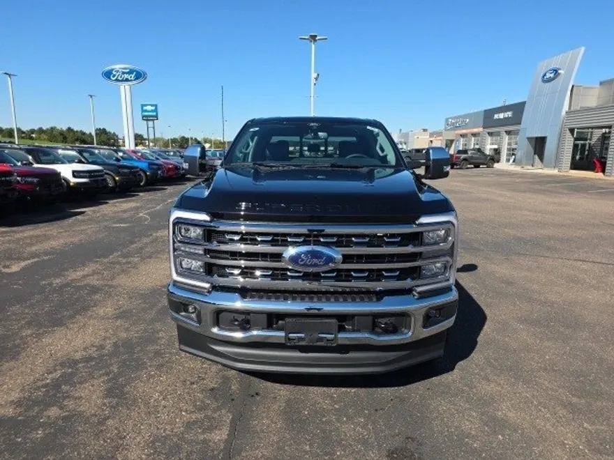 2026 Ford F-350 Lariat photo 1