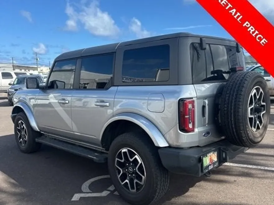 2023 Ford Bronco Outer Banks photo 1