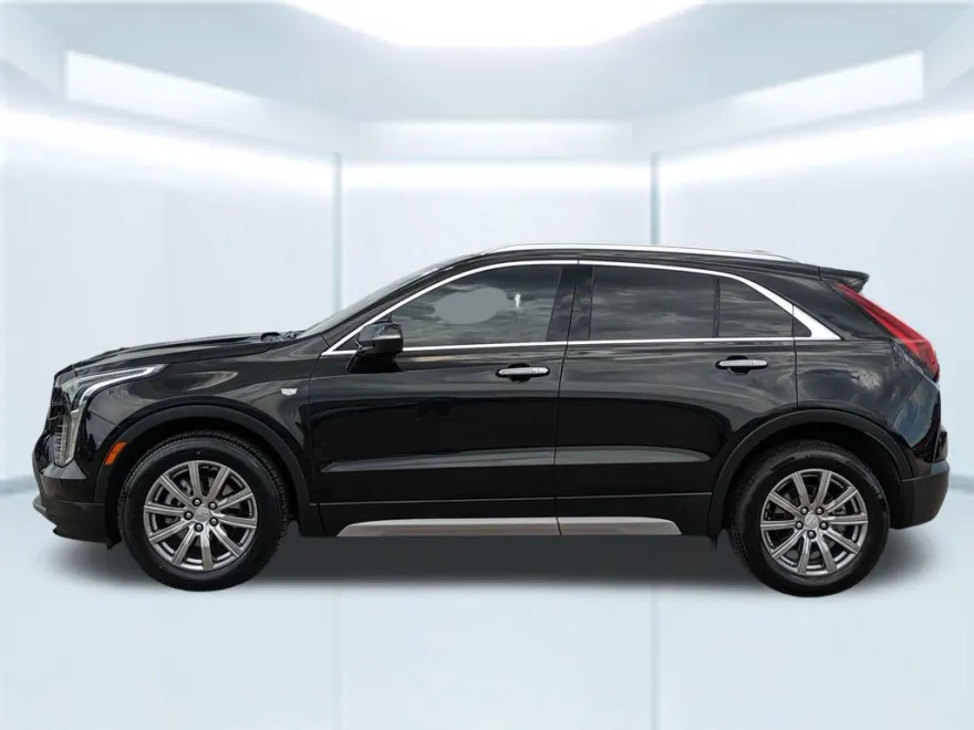 2021 Cadillac XT4 Premium Luxury photo 1