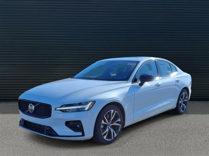 2025 Volvo S60 B5 Core photo 1