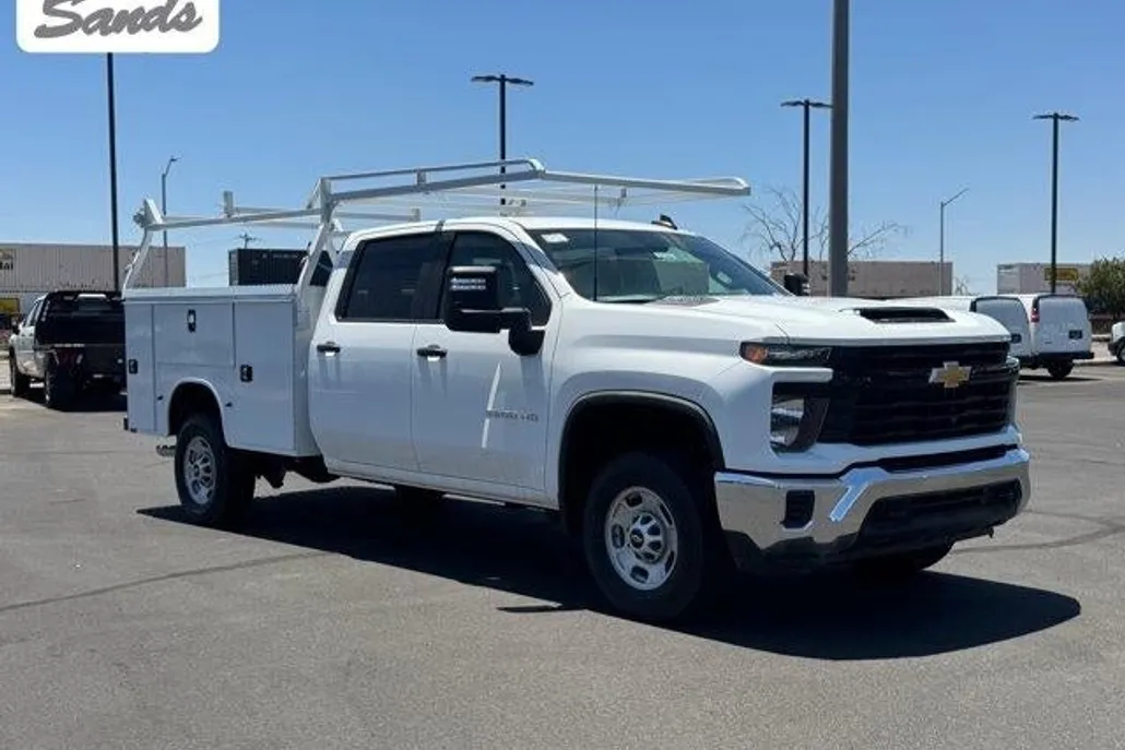 2024 Chevrolet Silverado 2500HD photo 1