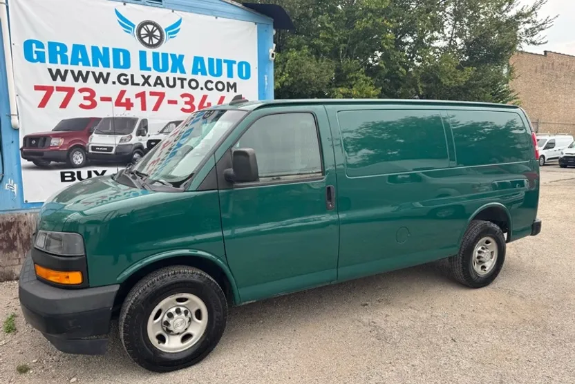 2019 Chevrolet Express 3500 Cargo photo 1