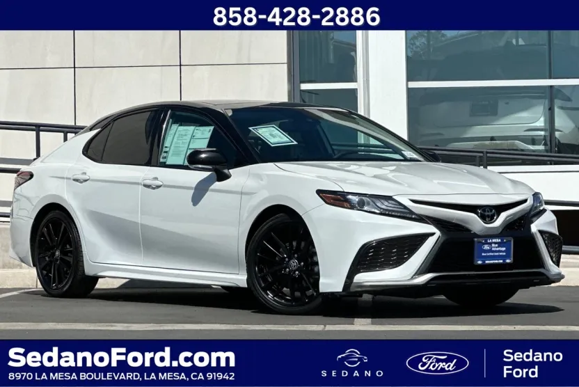 2023 Toyota Camry XSE V6 photo 1