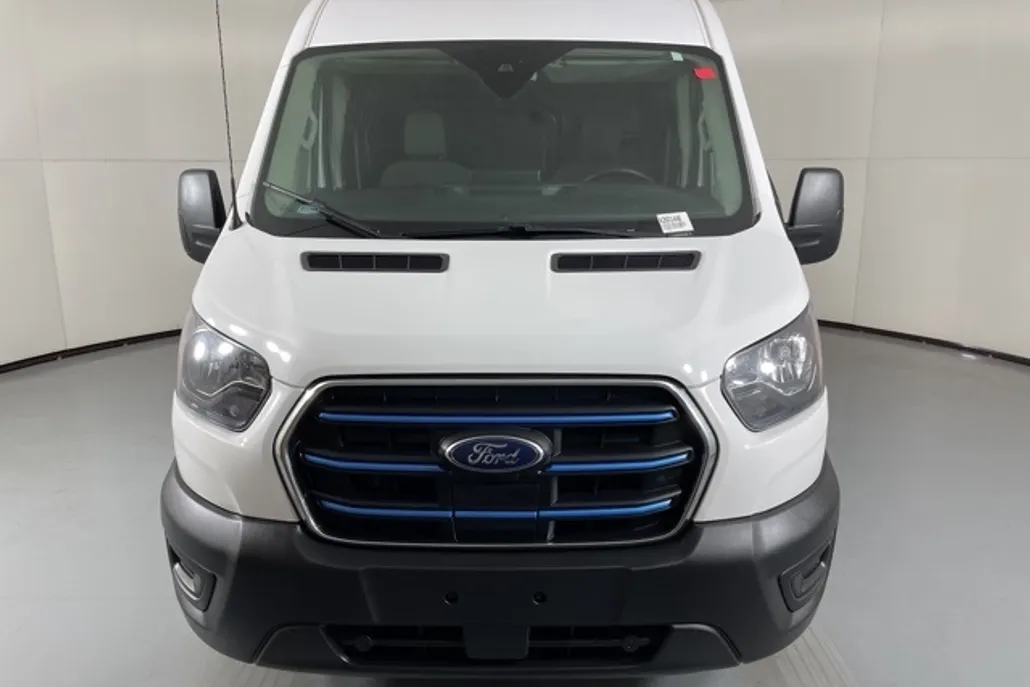 2022 Ford Transit photo 1