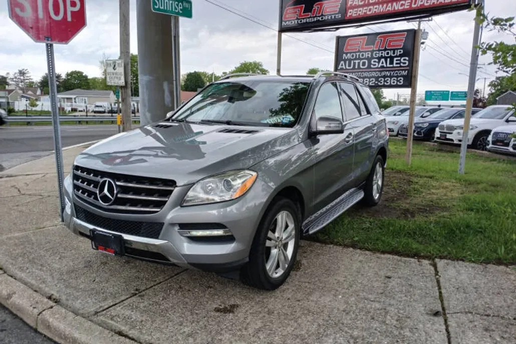 2015 Mercedes Benz ML 350 4MATIC photo 1
