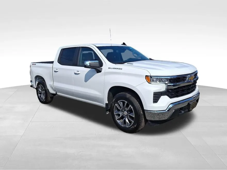 2025 Chevrolet Silverado 1500 LT photo 1