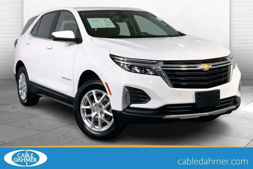 2022 Chevrolet Equinox LT photo 1