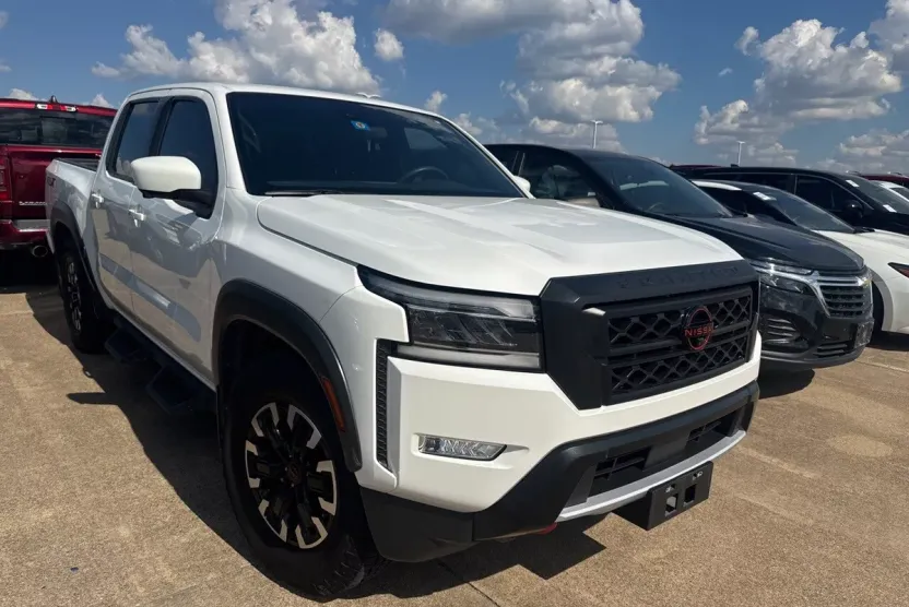 2023 Nissan Frontier PRO-X photo 1