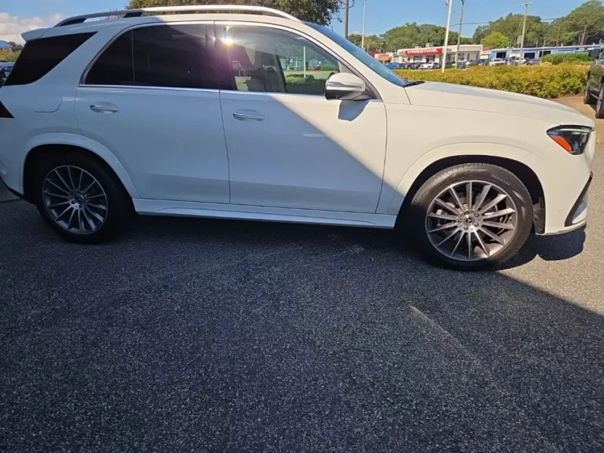 2025 Mercedes Benz GLE 350 4MATIC photo 1