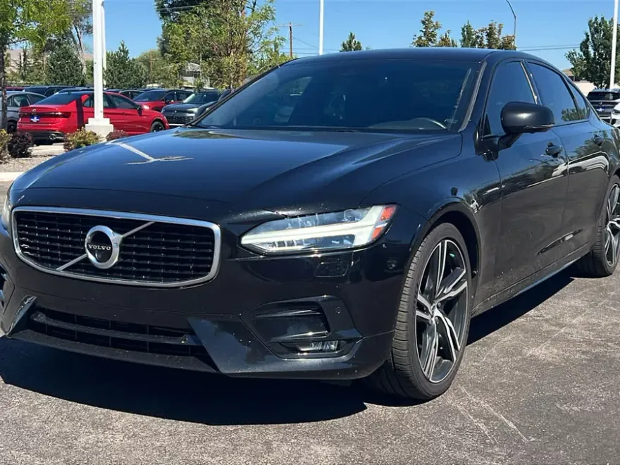 2020 Volvo S90 R-Design photo 1