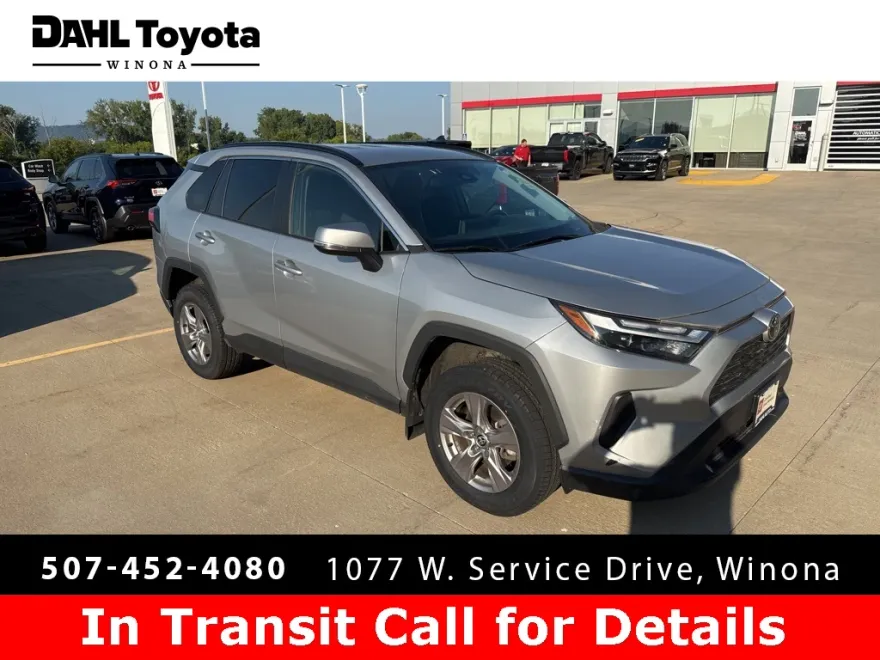 2023 Toyota RAV4 XLE photo 1