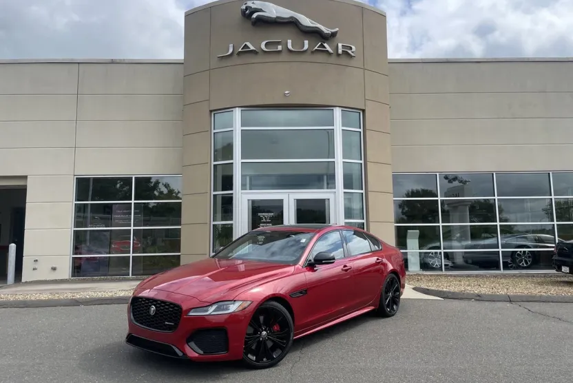 2024 Jaguar XF P300 R-Dynamic SE photo 1