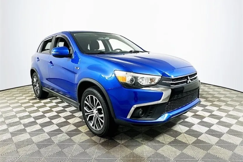 2019 Mitsubishi Outlander Sport SE photo 1