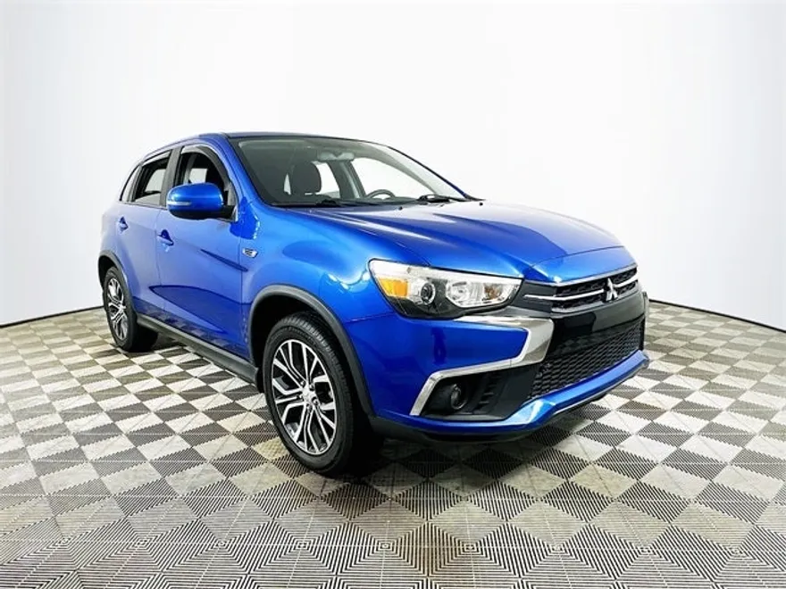 2019 Mitsubishi Outlander Sport SE photo 1