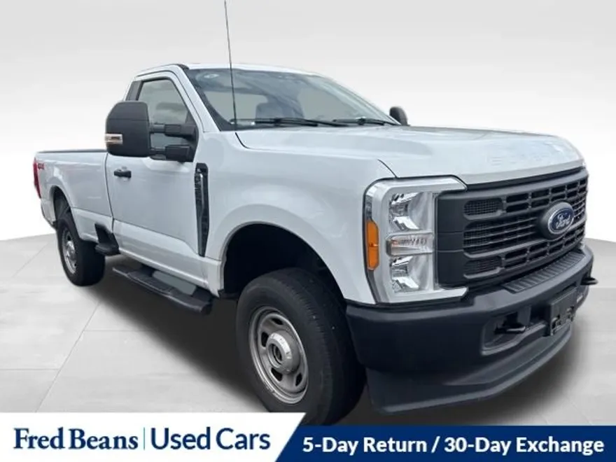 2023 Ford F-350 photo 1