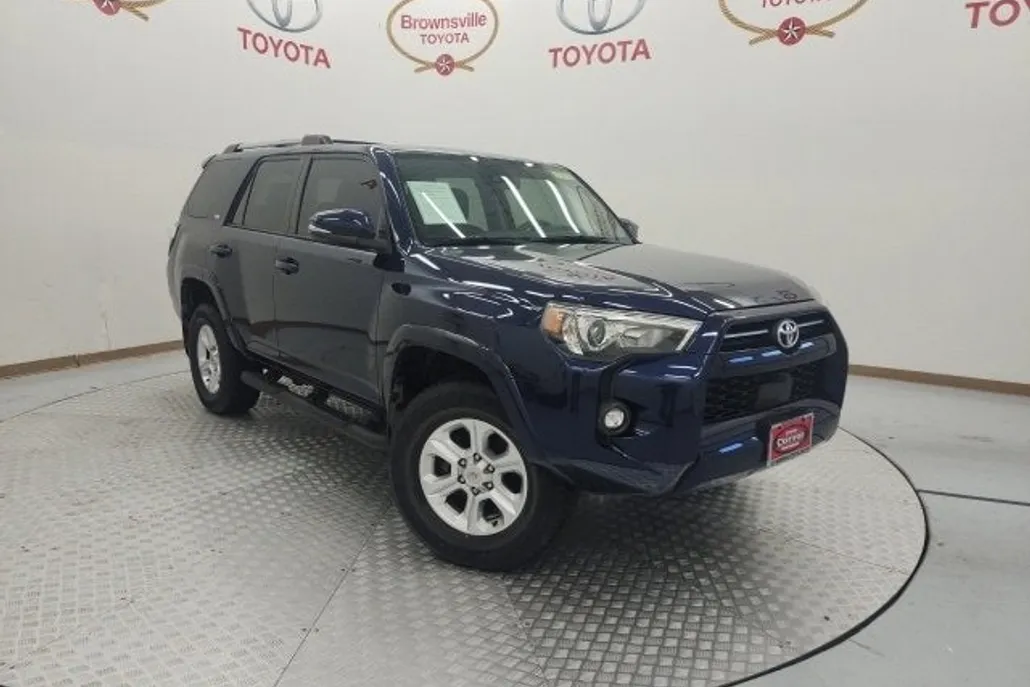 2022 Toyota 4Runner SR5 photo 1